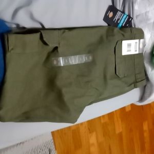 Women's Dickies cargo jeans. Green size 12R straight leg cargo.